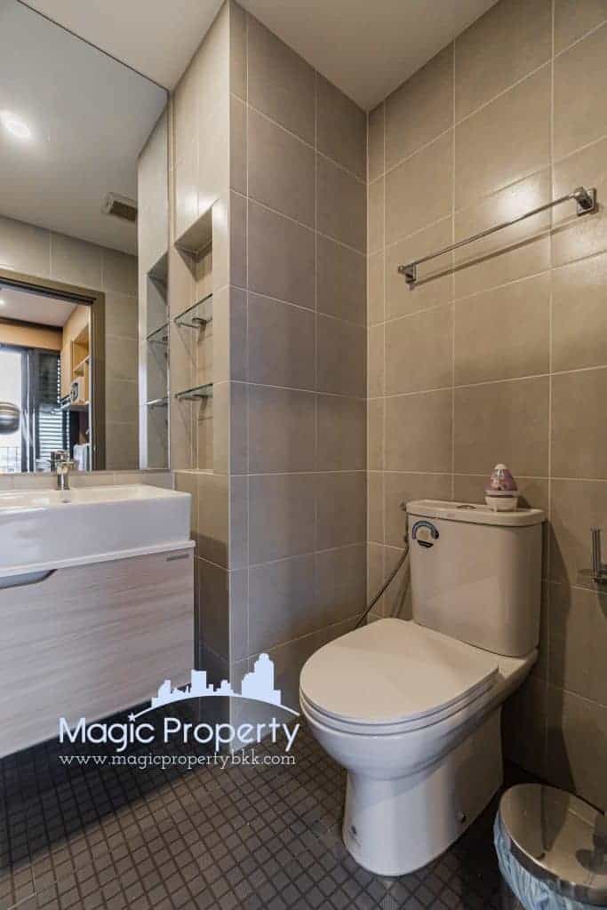 Studio UNIT Fully Furnished For Sale or Rent in IDEO O2 Condominium, Bang na, Bangkok