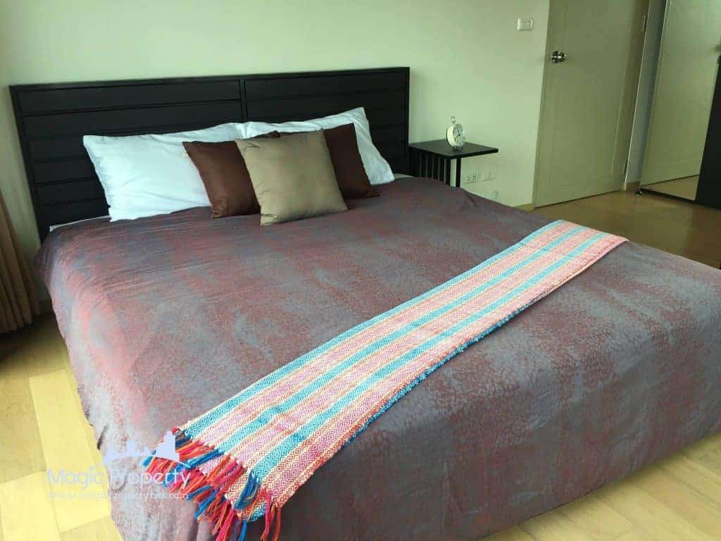 2 Bedroom For Sale or Rent in Noble Reveal condominium, Near Ekkamai BTS