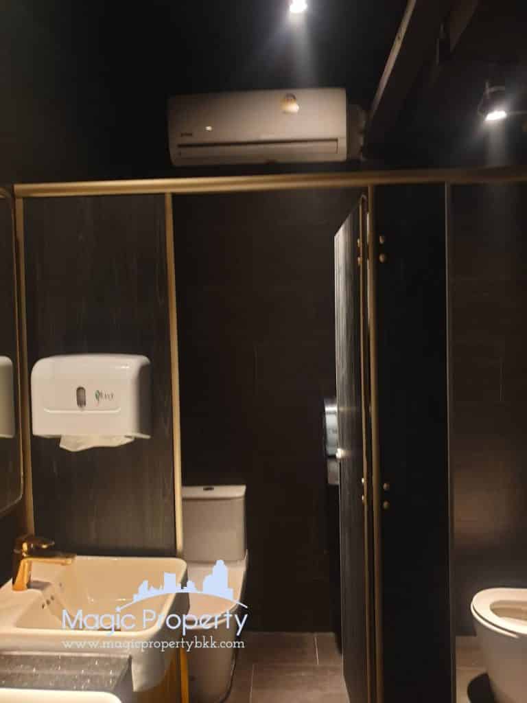 Park Avenue Commercial Space For Rent on Main road Soi Sukhumvit 63 (Ekkamai) Near Don Donki Mall