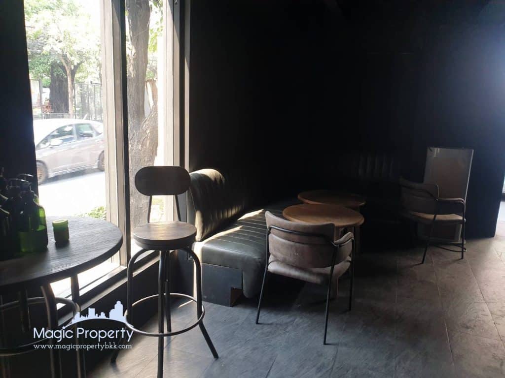 Park Avenue Commercial Space For Rent on Main road Soi Sukhumvit 63 (Ekkamai) Near Don Donki Mall