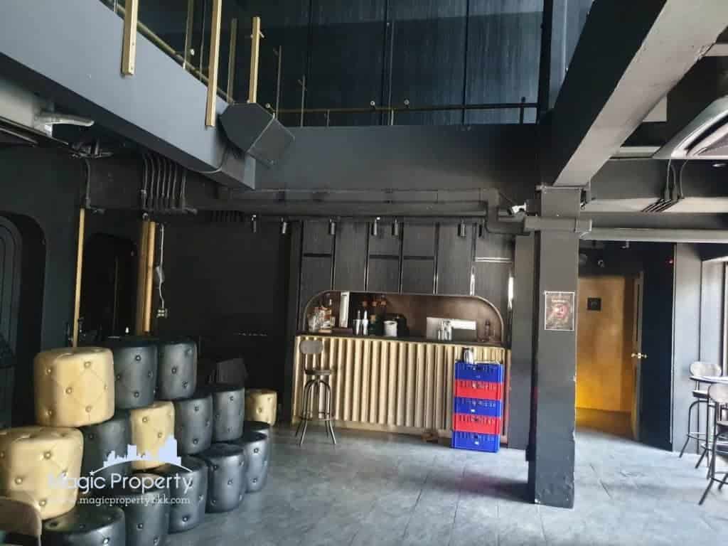 Park Avenue Commercial Space For Rent on Main road Soi Sukhumvit 63 (Ekkamai) Near Don Donki Mall