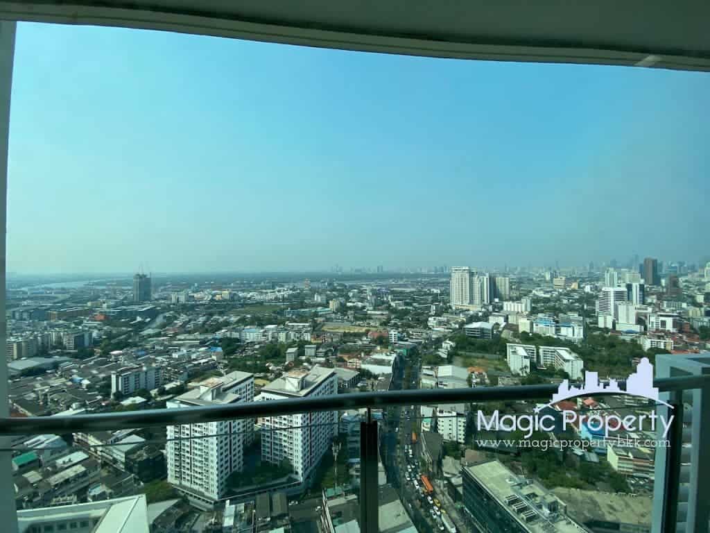 3 Bedroom Condominium For Sale in Sky Walk Condominium, Phra Khanong, Watthana, Bangkok 10110 