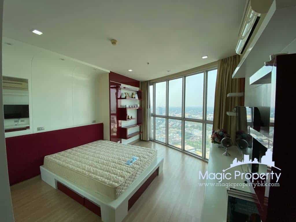 3 Bedroom Condominium For Sale in Sky Walk Condominium, Phra Khanong, Watthana, Bangkok 10110 