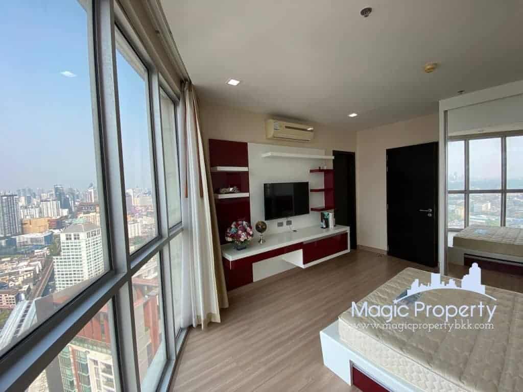3 Bedroom Condominium For Sale in Sky Walk Condominium, Phra Khanong, Watthana, Bangkok 10110 