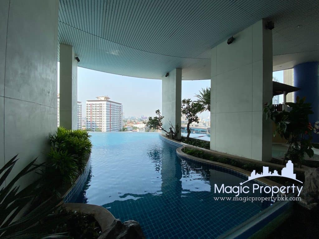 3 Bedroom Condominium For Sale in Sky Walk Condominium, Phra Khanong, Watthana, Bangkok 10110 