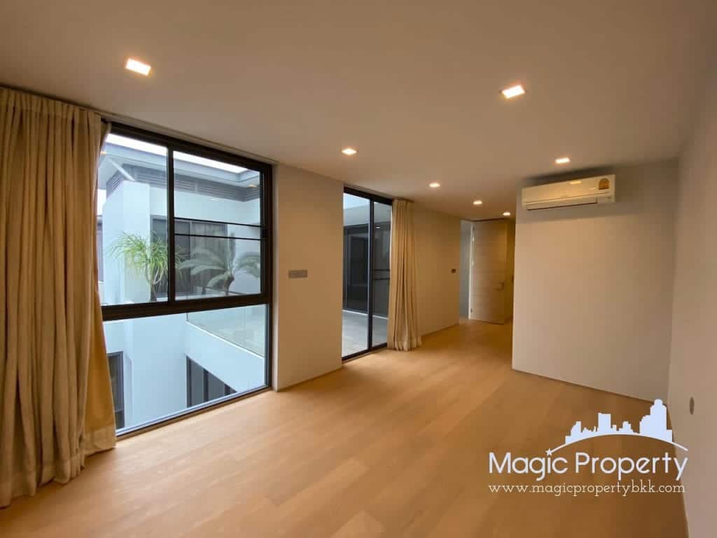 4 Bedrooms Single House For Sale in The Honor Single House Project, Khlong Chaokhunsing, Wang Thonglang, Bangkok 10310