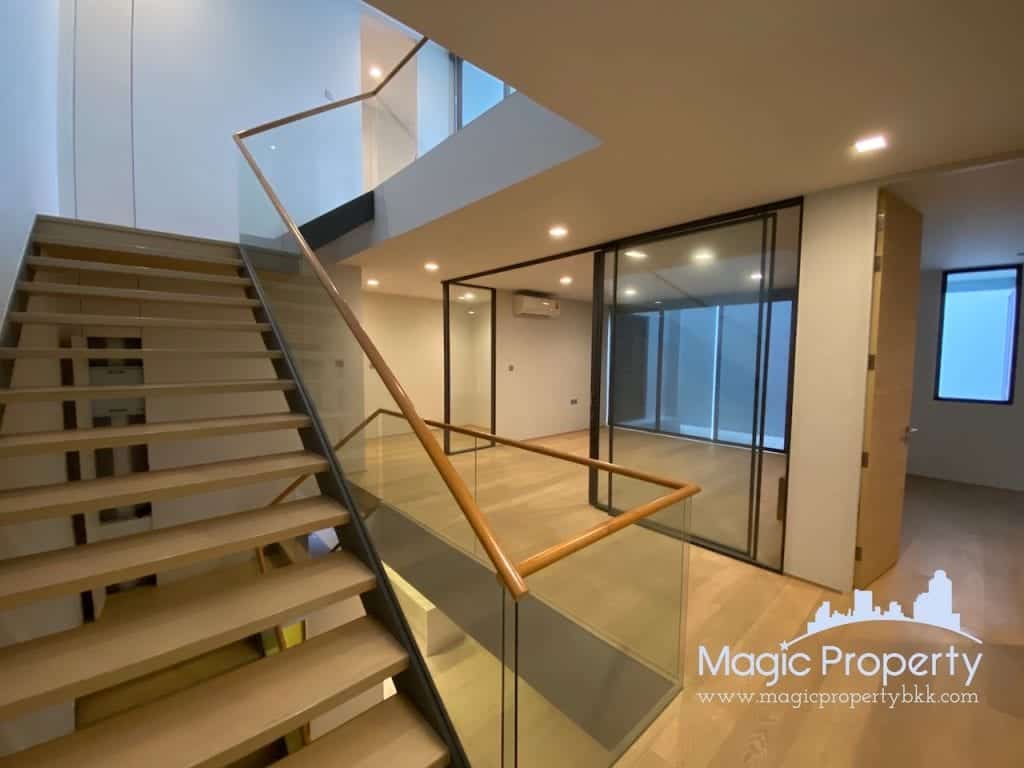 4 Bedrooms Single House For Sale in The Honor Single House Project, Khlong Chaokhunsing, Wang Thonglang, Bangkok 10310