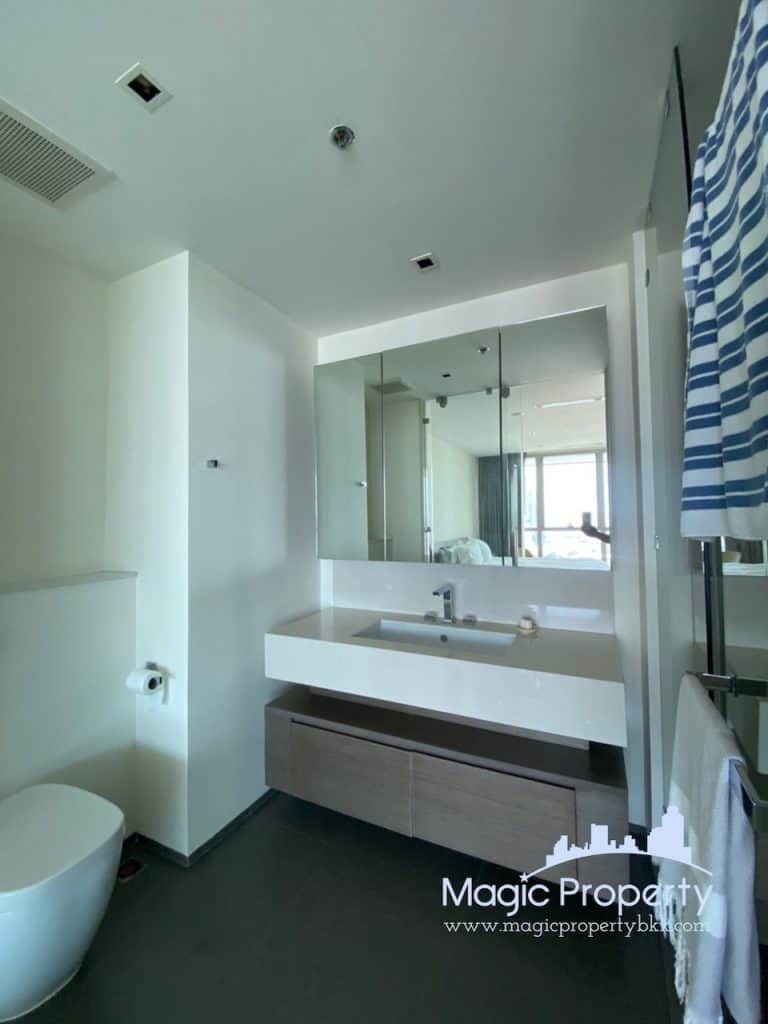 5 Bedroom Duplex for Rent in The River Condominium. Located at Charoen Nakhon, Khlong Ton Sai, Khlong San, Bangkok 10600. Near BTS Surasak..