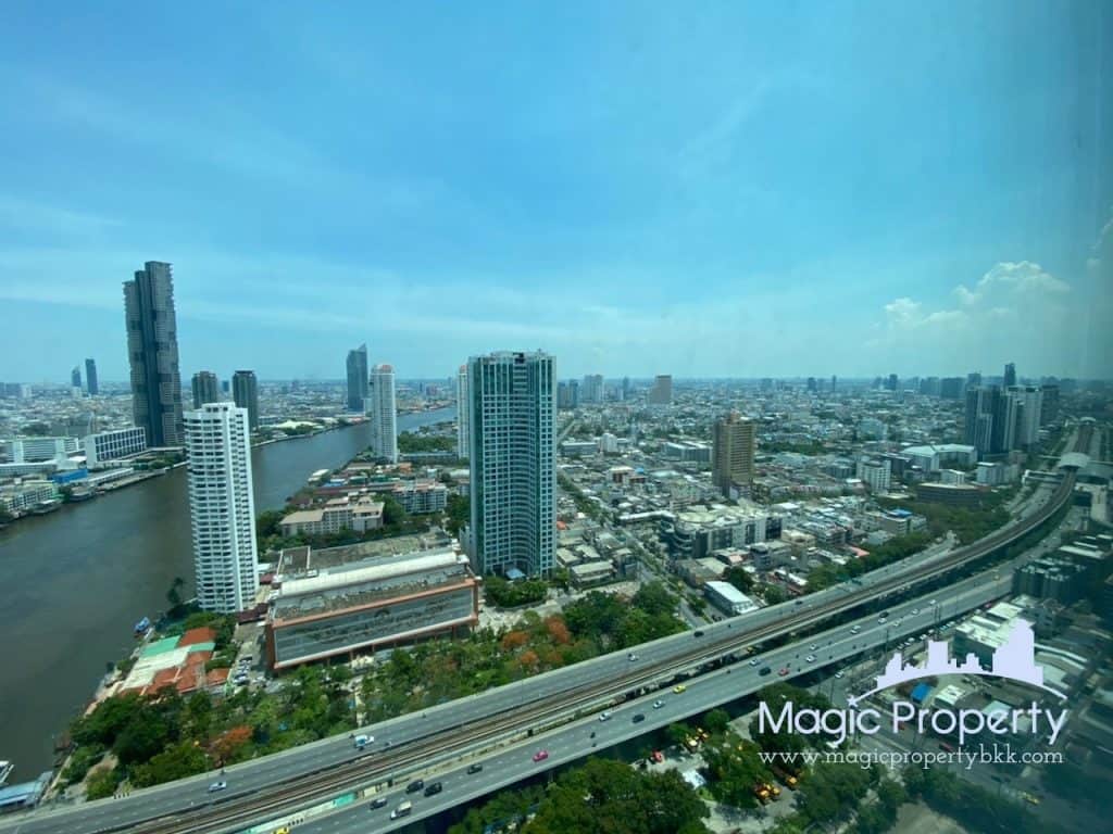 5 Bedroom Duplex for Rent in The River Condominium. Located at Charoen Nakhon, Khlong Ton Sai, Khlong San, Bangkok 10600. Near BTS Surasak..