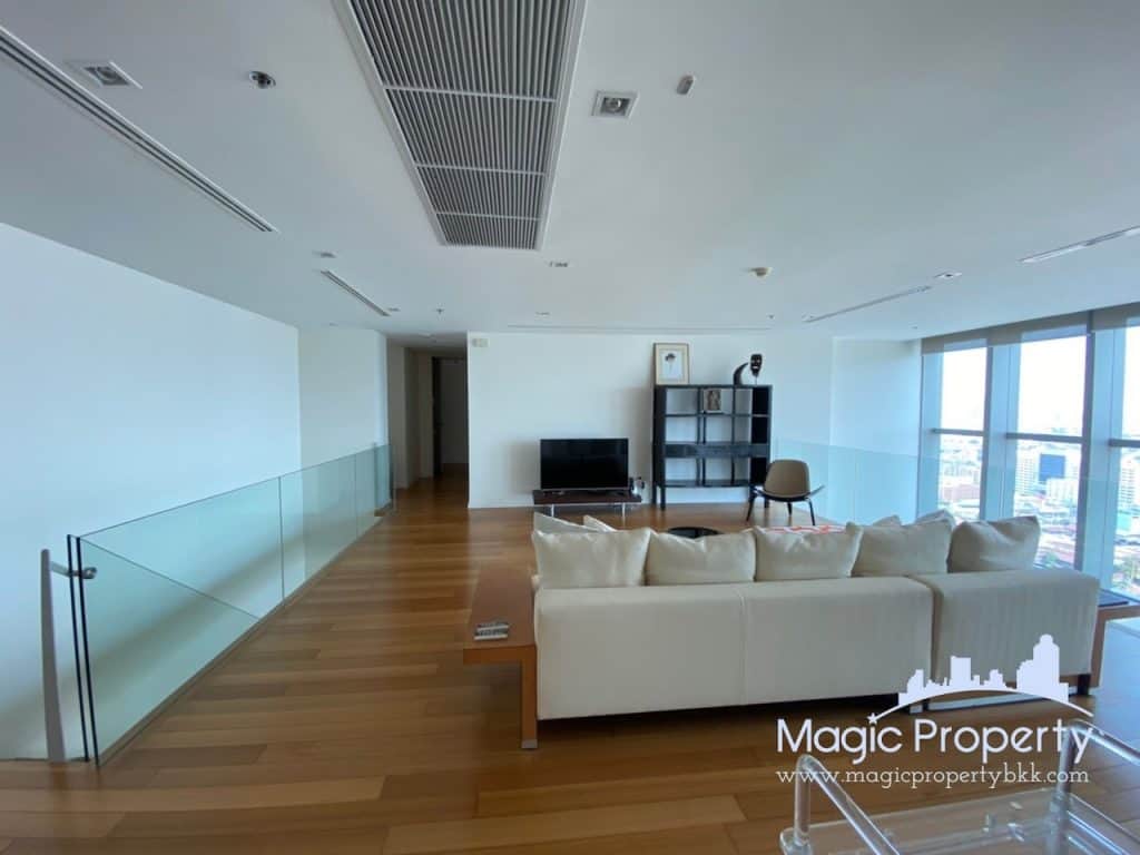 5 Bedroom Duplex for Rent in The River Condominium. Located at Charoen Nakhon, Khlong Ton Sai, Khlong San, Bangkok 10600. Near BTS Surasak..