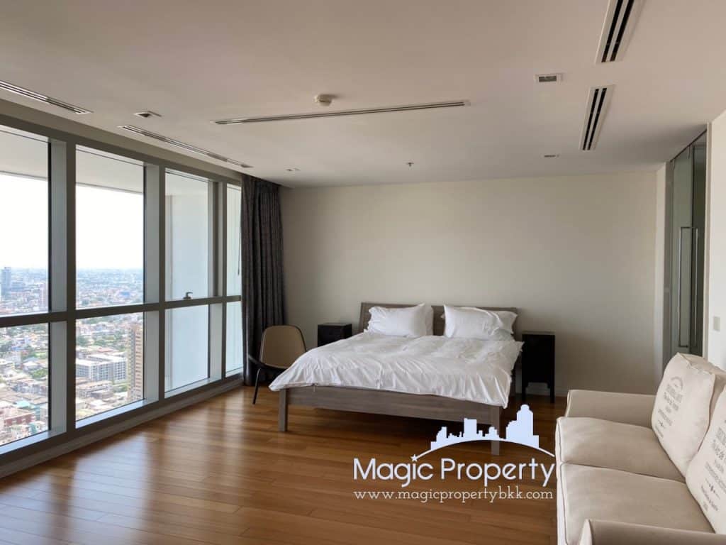 5 Bedroom Duplex for Rent in The River Condominium. Located at Charoen Nakhon, Khlong Ton Sai, Khlong San, Bangkok 10600. Near BTS Surasak..