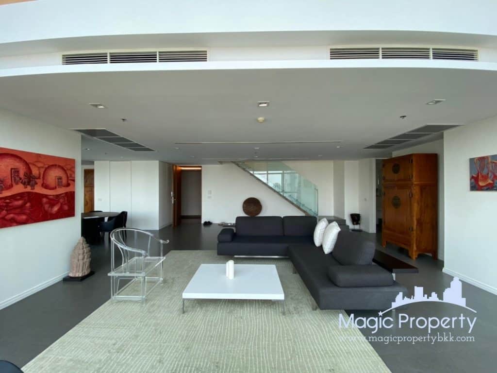 5 Bedroom Duplex for Rent in The River Condominium. Located at Charoen Nakhon, Khlong Ton Sai, Khlong San, Bangkok 10600. Near BTS Surasak..