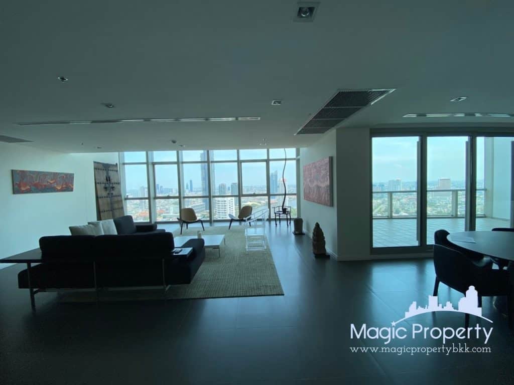 5 Bedroom Duplex for Rent in The River Condominium. Located at Charoen Nakhon, Khlong Ton Sai, Khlong San, Bangkok 10600. Near BTS Surasak..
