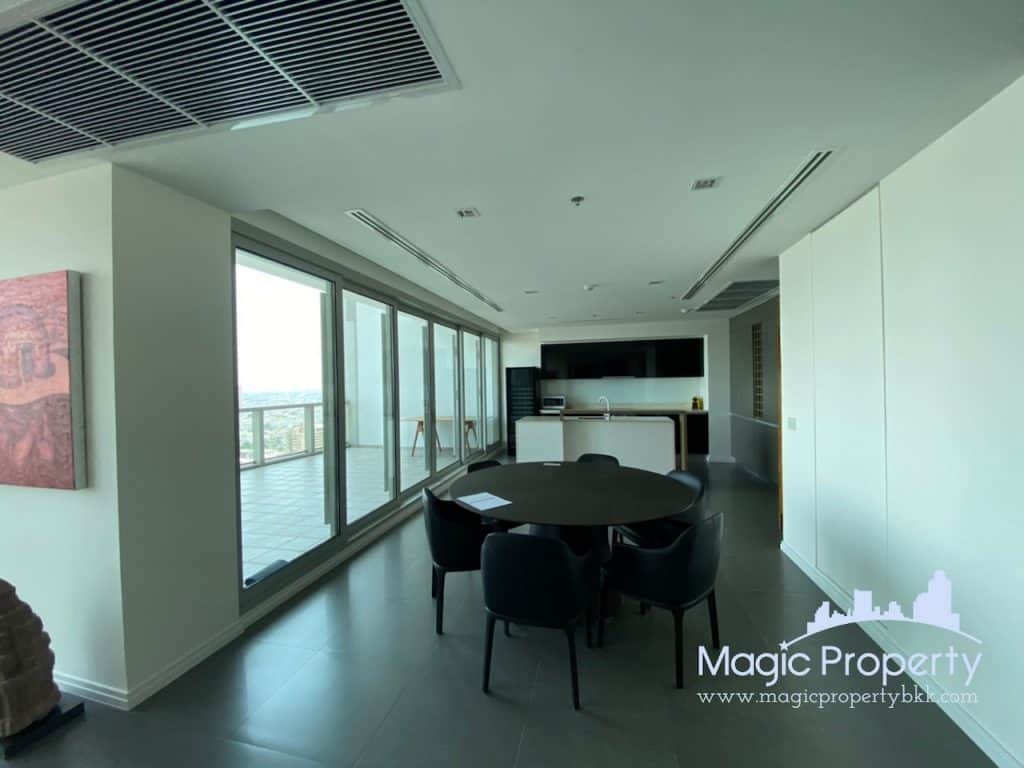 5 Bedroom Duplex for Rent in The River Condominium. Located at Charoen Nakhon, Khlong Ton Sai, Khlong San, Bangkok 10600. Near BTS Surasak..