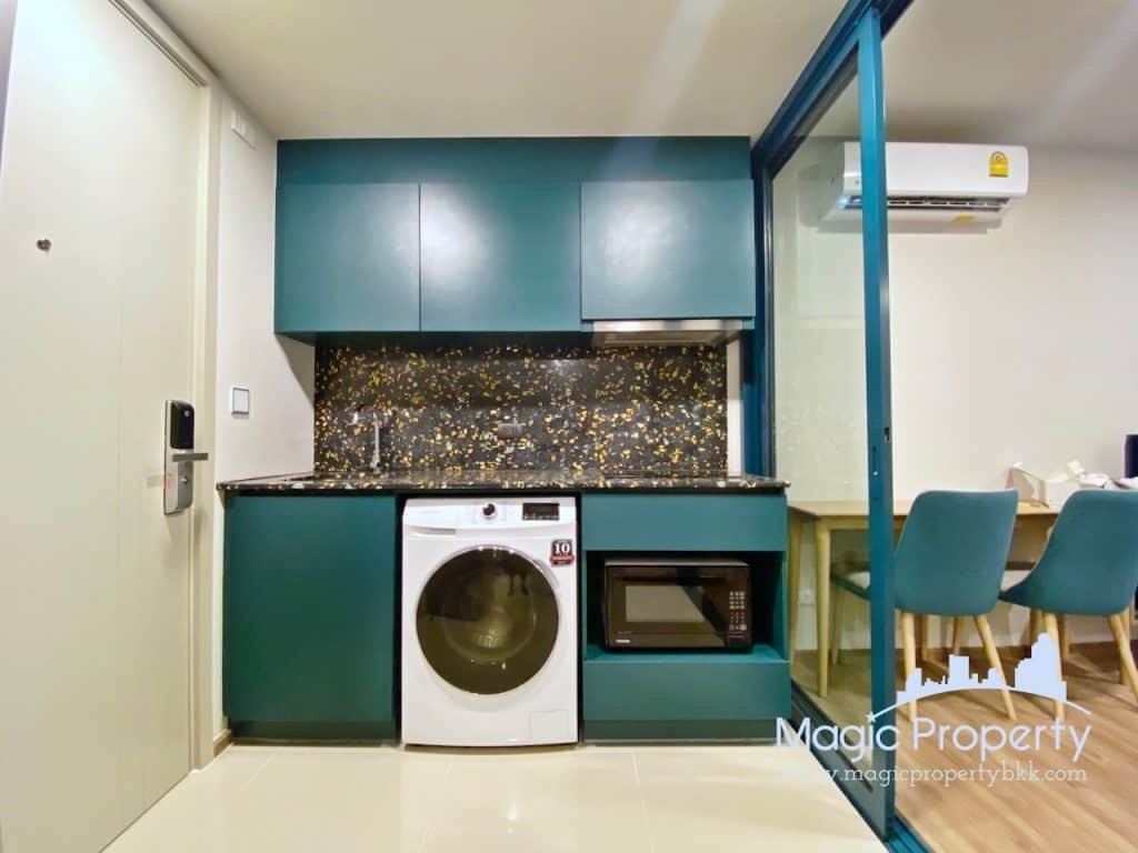 1 Bedroom For Rent in The Base Sukhumvit 50. Located at Roem Charoen Alley, Phra Khanong, Khlong Toei, Bangkok. Near BTS Onnut 1.2 km..