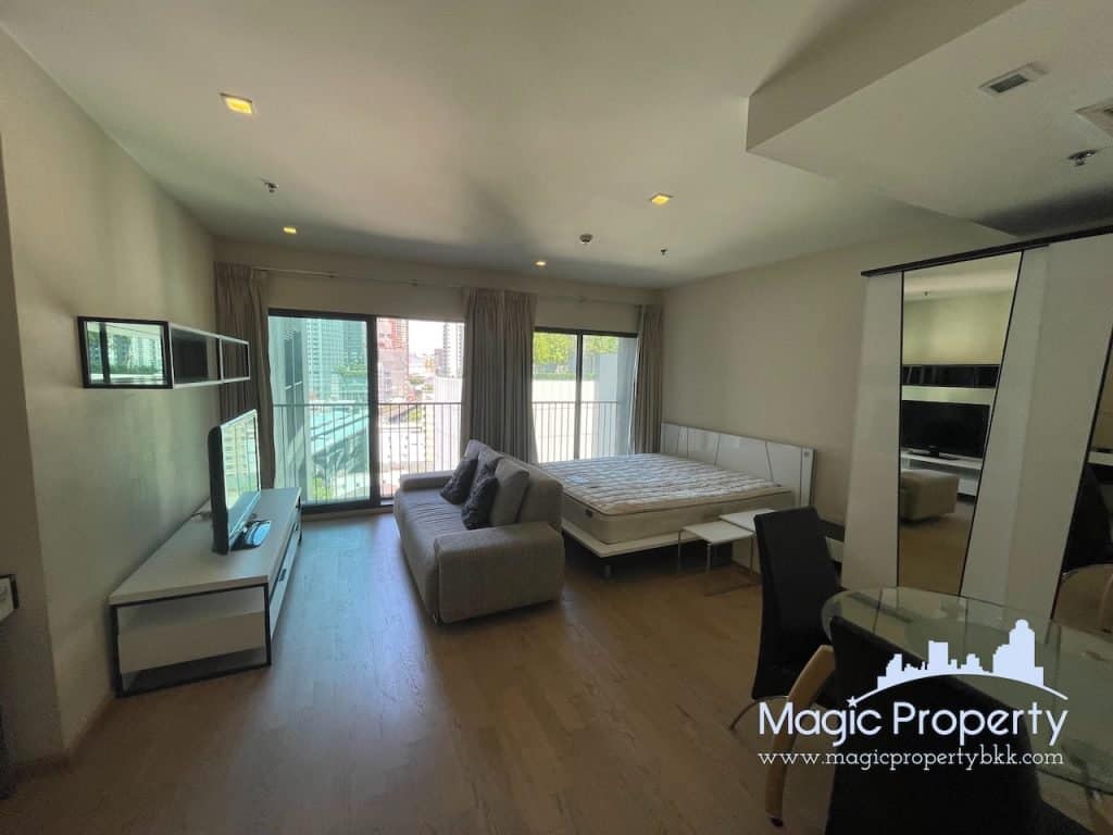Studio For Rent in Noble Remix Condominium. Located at Sukhumvit Road, Khlong Tan, Khlong Toei, Bangkok. Near BTS Thonglor...