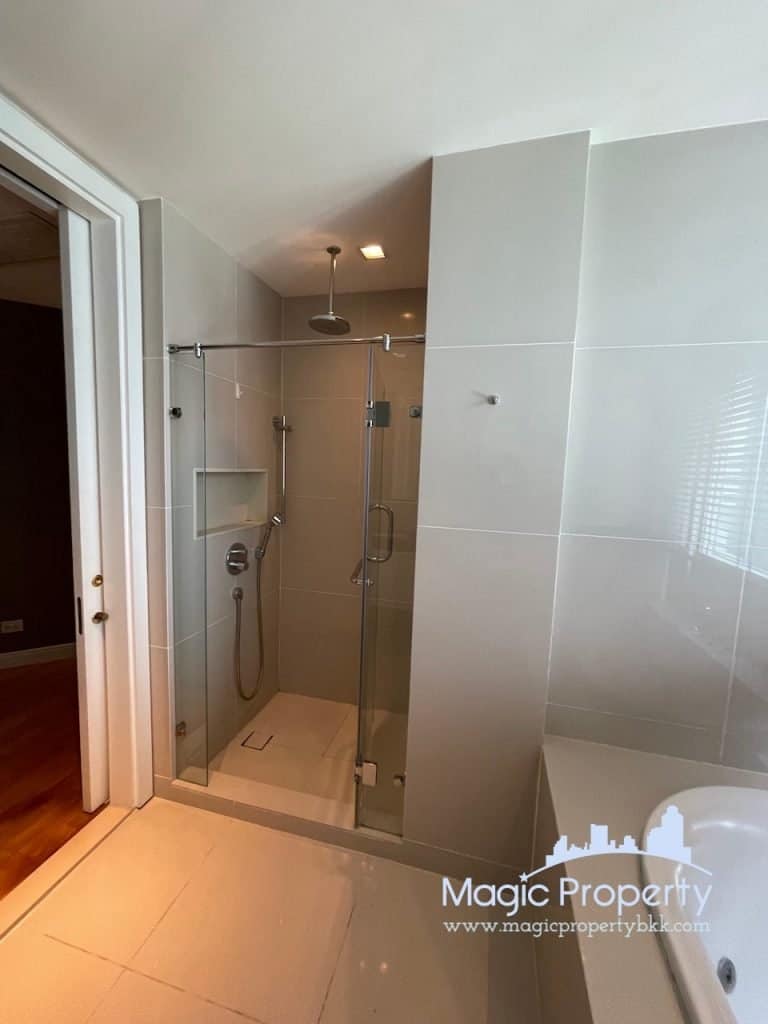 3 Bedroom For Rent in Athenee Residence Condominium, Lumphini, Pathum Wan, Bangkok