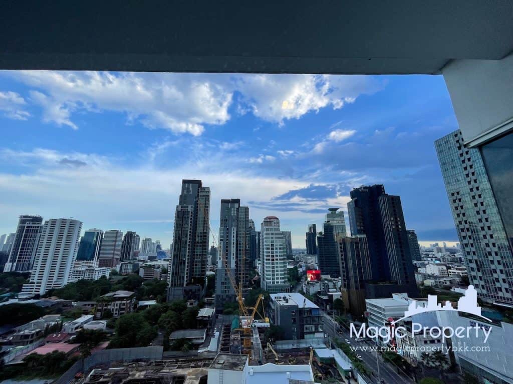 2 Bedroom for Rent in HQ Thonglor by Sansiri, Khlong Tan Nuea, Watthana, Bangkok. Near BTS Thonglor around 920 meters...