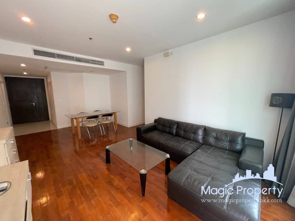 2 Bedroom For Rent in Siri Residence Condominium. Located at Sukhumvit 24 Alley, Khlong Tan, Khlong Toei, Bangkok 10110...