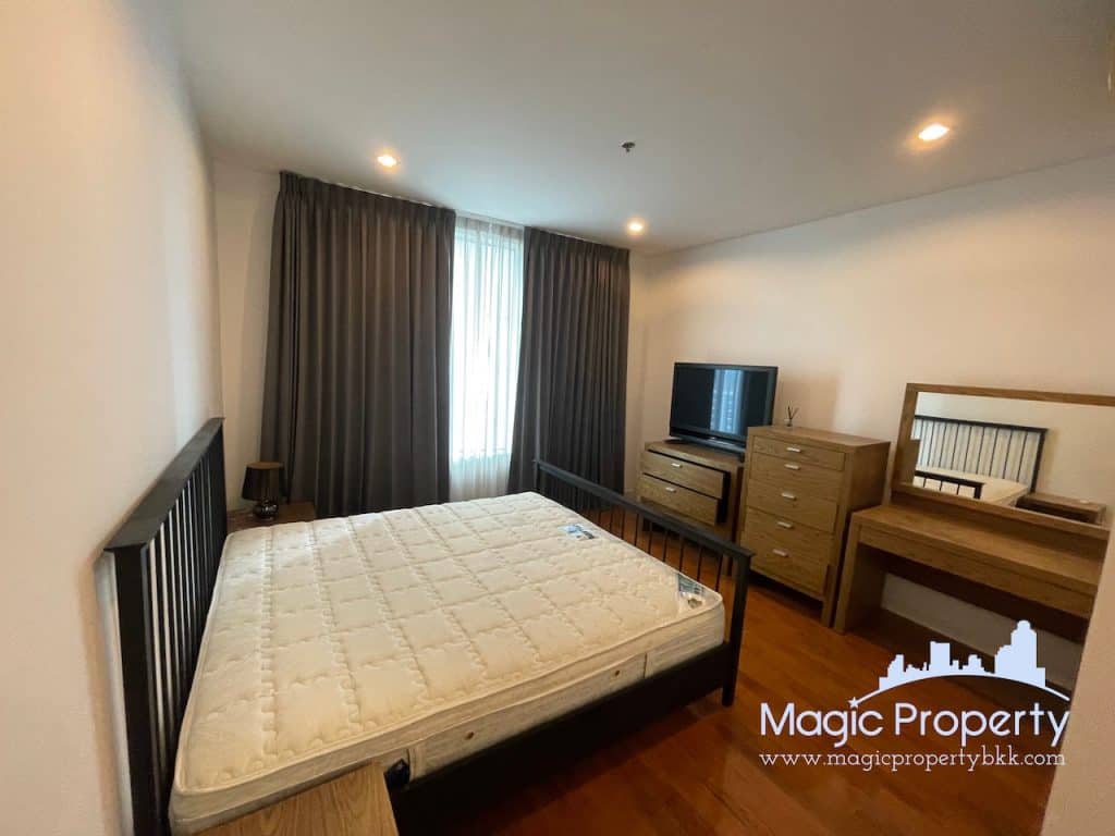 2 Bedroom For Rent in Siri Residence Condominium. Located at Sukhumvit 24 Alley, Khlong Tan, Khlong Toei, Bangkok 10110...