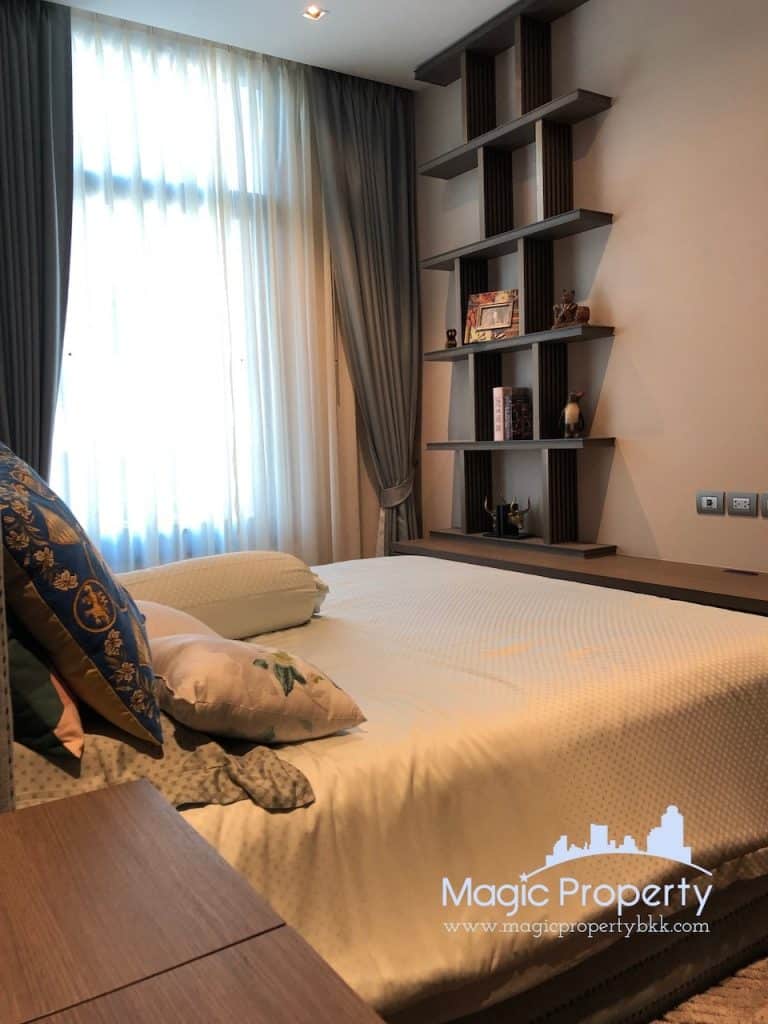 1 Bedroom Condominium For Rent in The Diplomat 39, Khlong Tan Nuea, Watthana, Bangkok 10110. Near BTS Phrom Phong...