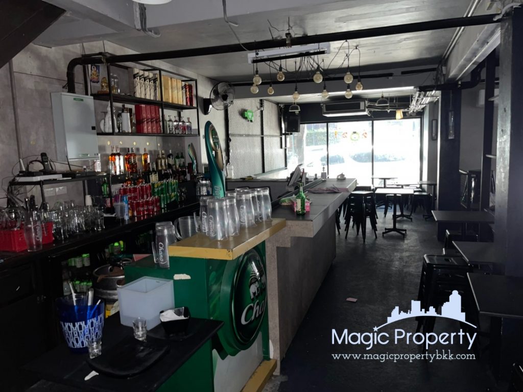 Commercial Building For Rent. Located Soi Sukhumvit 63 (Near Don Donki Mall), Khlong Tan Nuea, Watthana, Bangkok 10110....