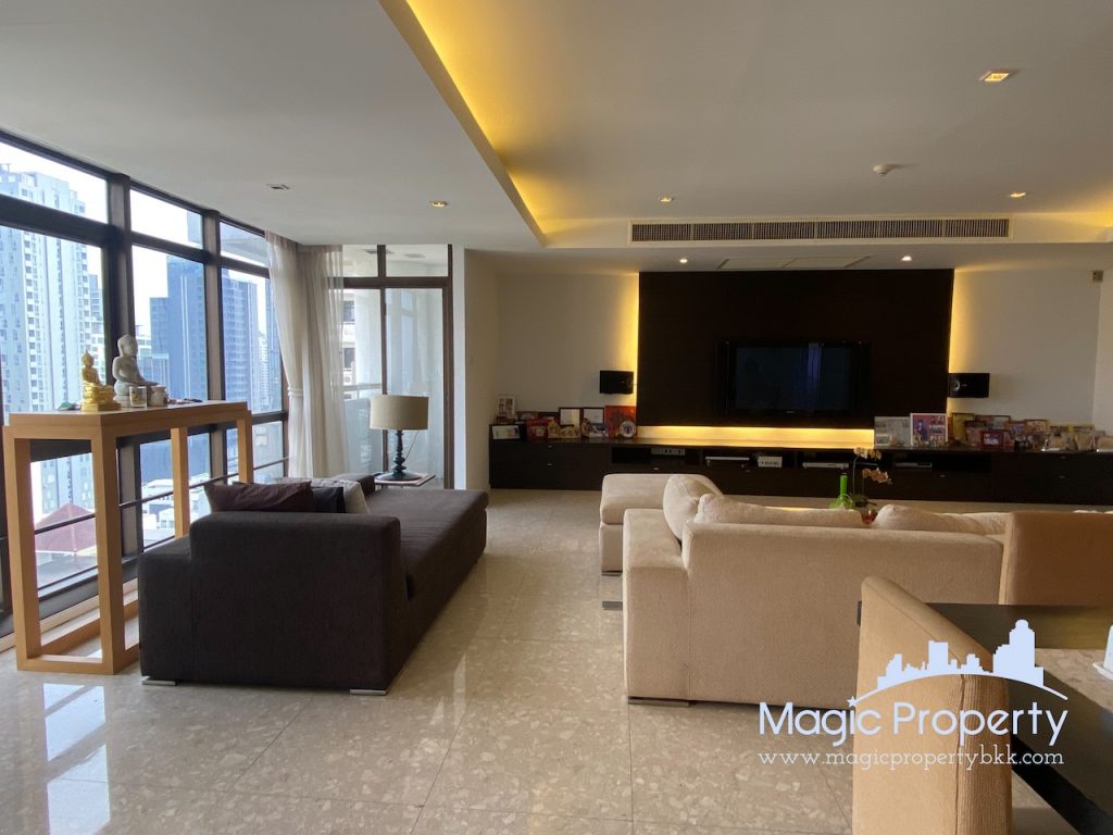 5 Bedrooms Condominium For Sale in The Waterford Park Sukhumvit 53. Located at Soi Pai Di Ma Din Klang, Khwaeng Khlong Tan Nuea, Khet Watthana..