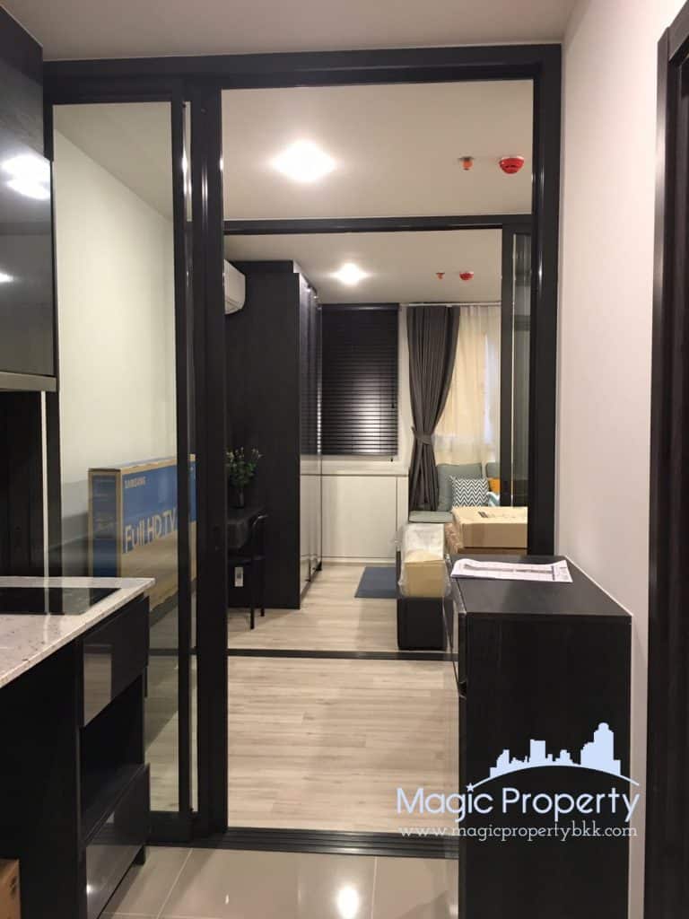 XT Huaykwang condominium For Rent. Located at Ratchadaphisek Rd, Khwaeng Huai Khwang, Khet Huai Khwang, Bangkok 10310. Near MRT Huai Khwang