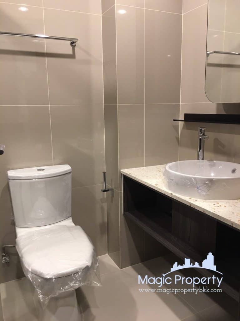 XT Huaykwang condominium For Rent. Located at Ratchadaphisek Rd, Khwaeng Huai Khwang, Khet Huai Khwang, Bangkok 10310. Near MRT Huai Khwang