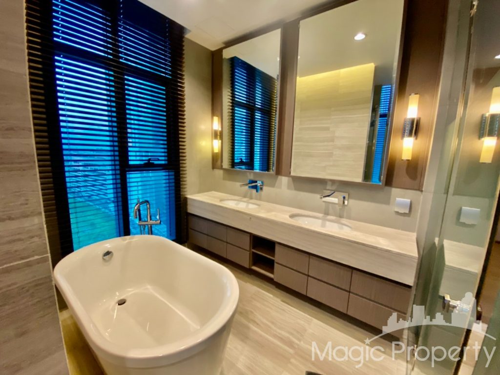 2 Bedroom Condominium For Sale in The Diplomat Sathorn. Located at Sathon road, Silom, Bang Rak, Bangkok 10500. Near BTS Surasak.