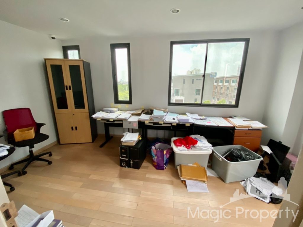 2 Buildings together in Jade Height Sathorn-Rama 3 Home Office / Townhouse For Sale, Yan Nawa Road, Chong Nonsi, Yan Nawa, Bangkok...