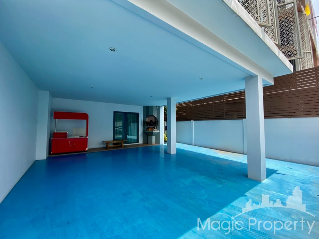 2 Buildings together in Jade Height Sathorn-Rama 3 Home Office / Townhouse For Sale, Yan Nawa Road, Chong Nonsi, Yan Nawa, Bangkok...