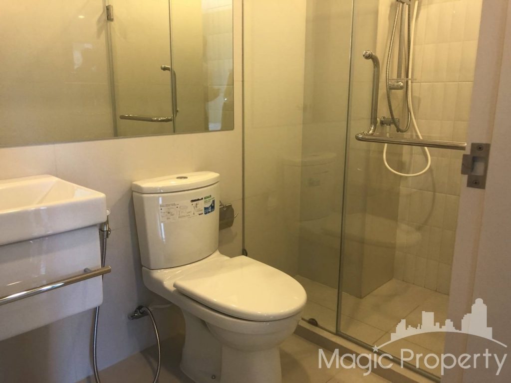 1 Bedroom Condominium for Rent in Life Asoke. Located at Asok Din Daeng road, Khwaeng Bang Kapi, Khet Huai Khawang, Bangkok 10310...