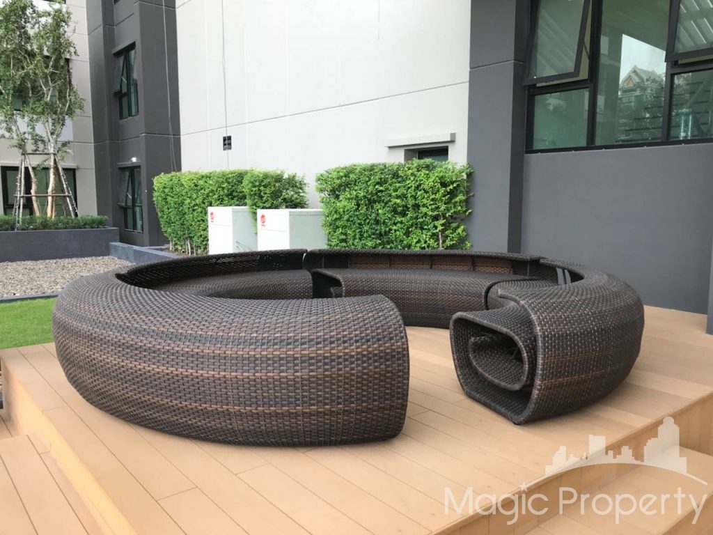 1 Bedroom Condominium for Rent in Life Asoke. Located at Asok Din Daeng road, Khwaeng Bang Kapi, Khet Huai Khawang, Bangkok 10310...