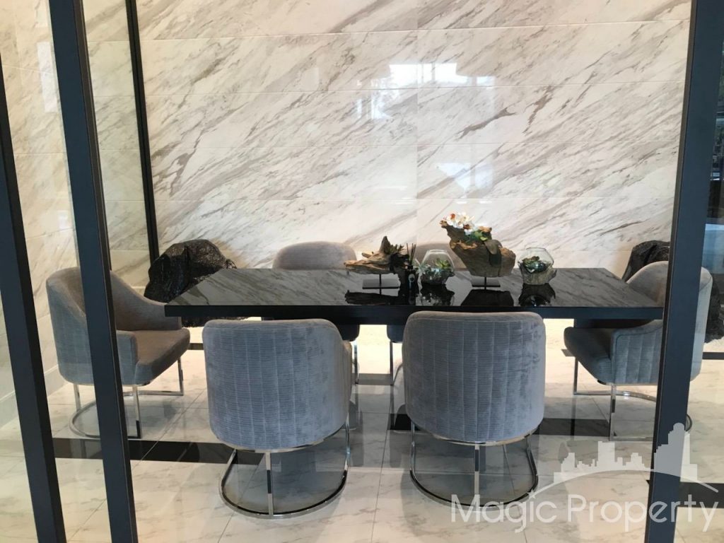 1 Bedroom Condominium for Rent in Life Asoke. Located at Asok Din Daeng road, Khwaeng Bang Kapi, Khet Huai Khawang, Bangkok 10310...