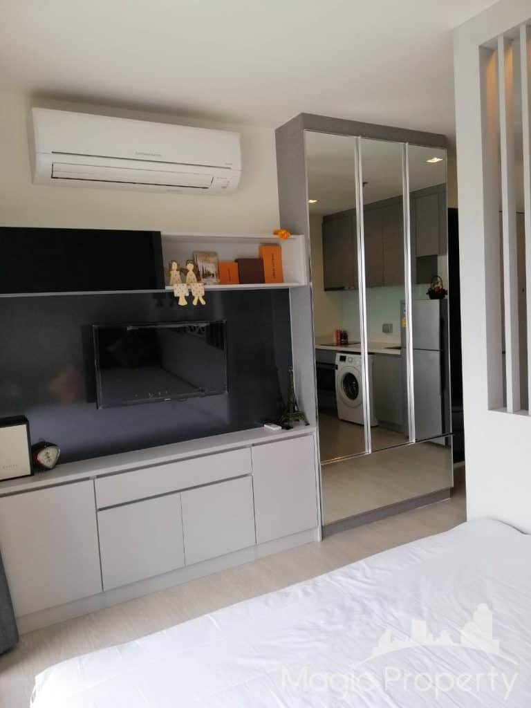Studio For Rent in Rhythm Sukhumvit 36-38 Condominium. Located at Sukhumvit Rd, Khwaeng Phra Khanong, Khet Khlong Toei, Bangkok 10110.
