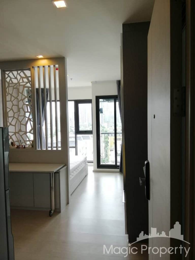 Studio For Rent in Rhythm Sukhumvit 36-38 Condominium. Located at Sukhumvit Rd, Khwaeng Phra Khanong, Khet Khlong Toei, Bangkok 10110.