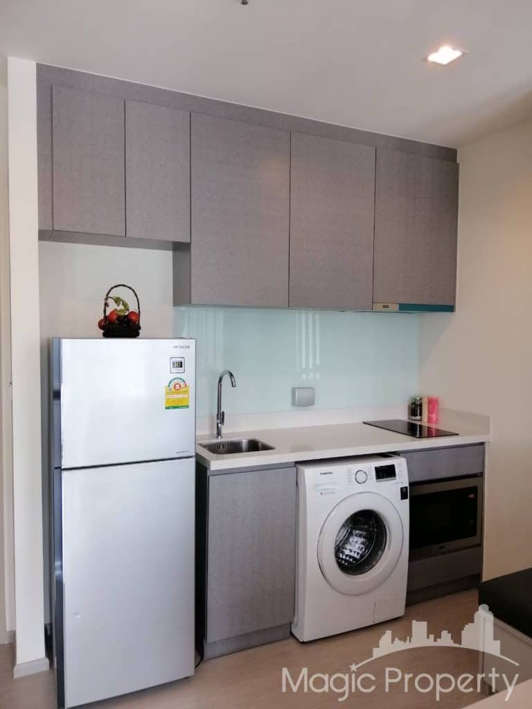 Studio For Rent in Rhythm Sukhumvit 36-38 Condominium. Located at Sukhumvit Rd, Khwaeng Phra Khanong, Khet Khlong Toei, Bangkok 10110.