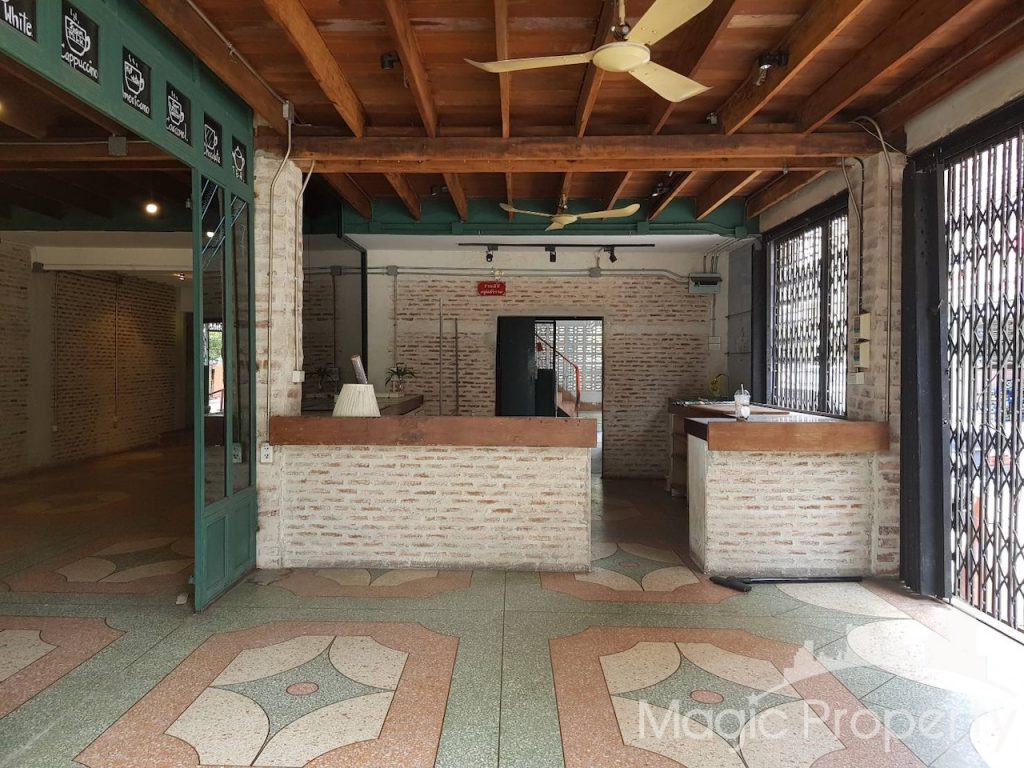 Commercial Building For Sale or Rent in Sukhumvit 101, Bang Chak, Phra Khanong, Bangkok. Near BTS Punnawithi