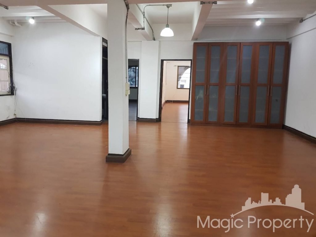Commercial Building For Sale or Rent in Sukhumvit 101, Bang Chak, Phra Khanong, Bangkok. Near BTS Punnawithi