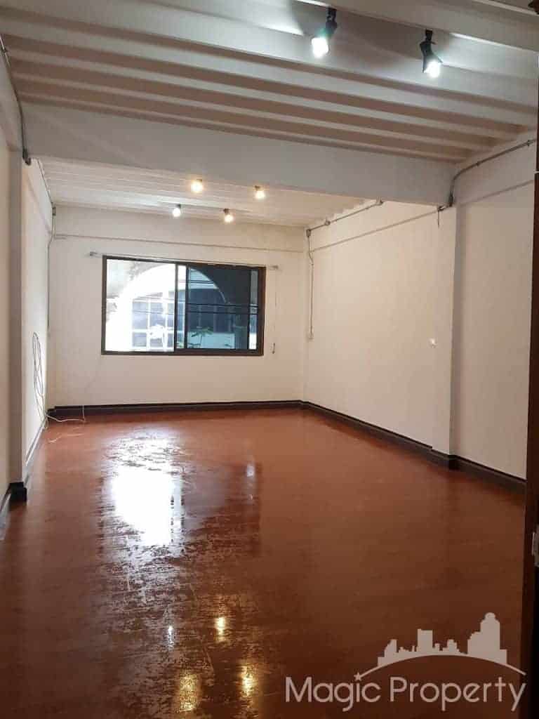 Commercial Building For Sale or Rent in Sukhumvit 101, Bang Chak, Phra Khanong, Bangkok. Near BTS Punnawithi