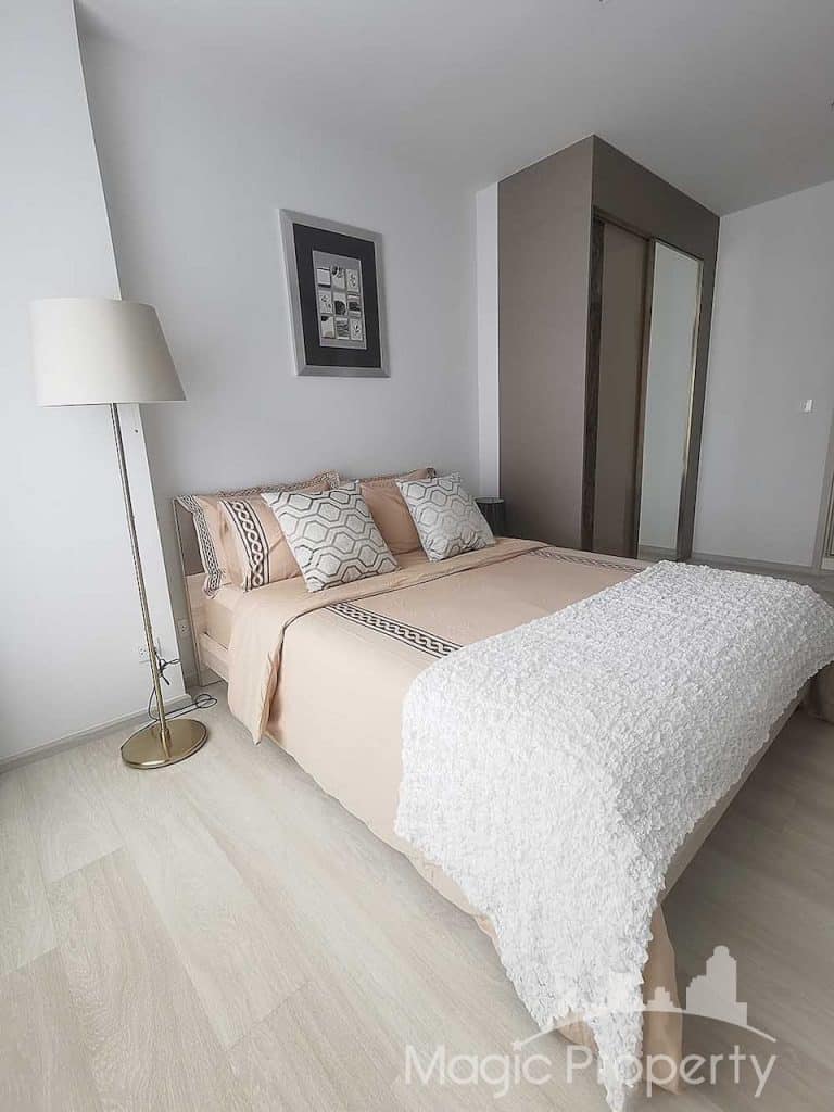 2 Bedroom Condominium For Rent in Life One Wireless. Located at Witthayu Road, Lumphini, Pathum Wan, Bangkok 10330. Near BTS Phloen Chit...