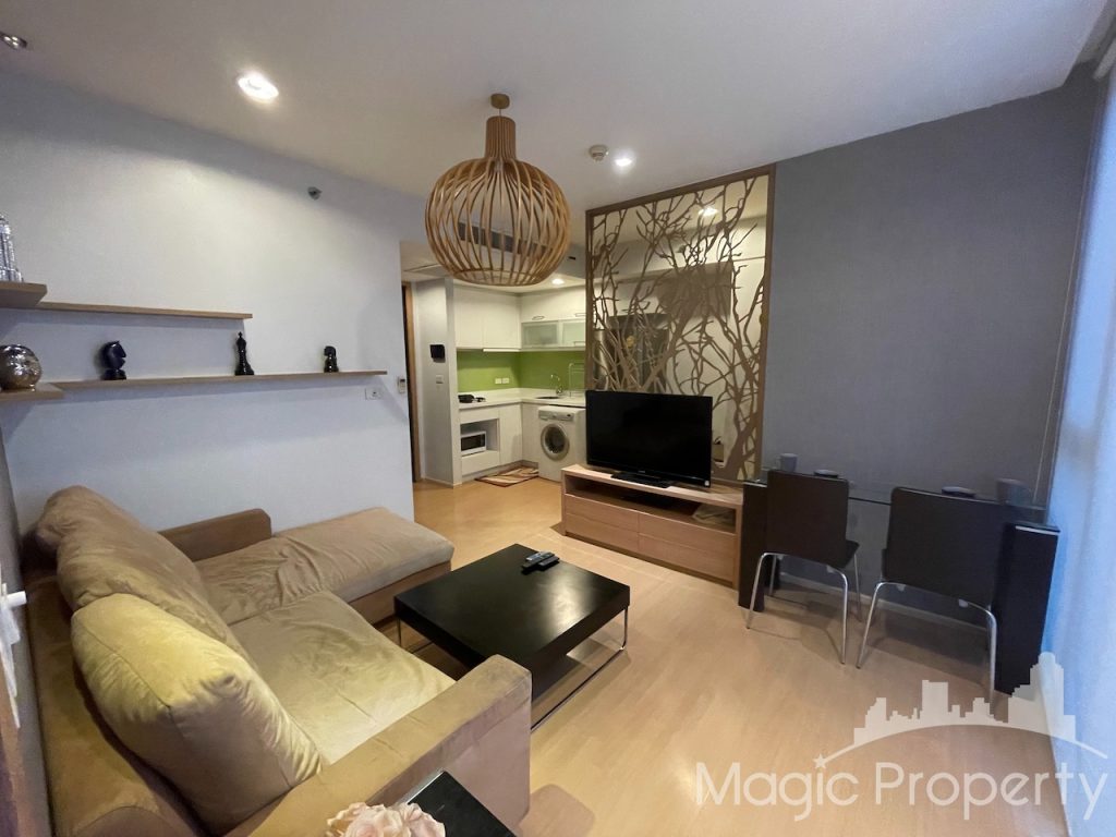1 Bedroom Condominium For Rent in The Alcove Thonglor 10 Near Don Donki Mall. Located at Ekkamai Soi 5, Khlong Tan Nuea, Watthana, Bangkok...