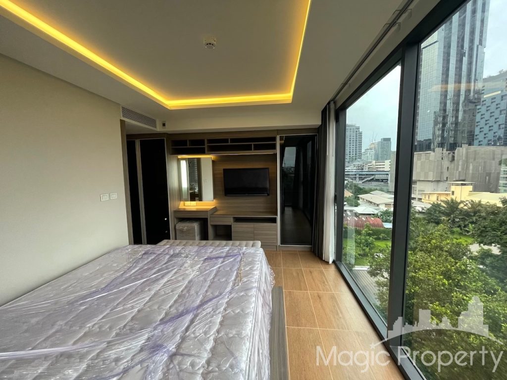 Brand New 2 Bedroom Condominium For Sale in URBITIA Thong Lo. Located Sukhumvit 36, Phra Khanong, Khlong Toei, Bangkok. Near BTS Thong Lo.