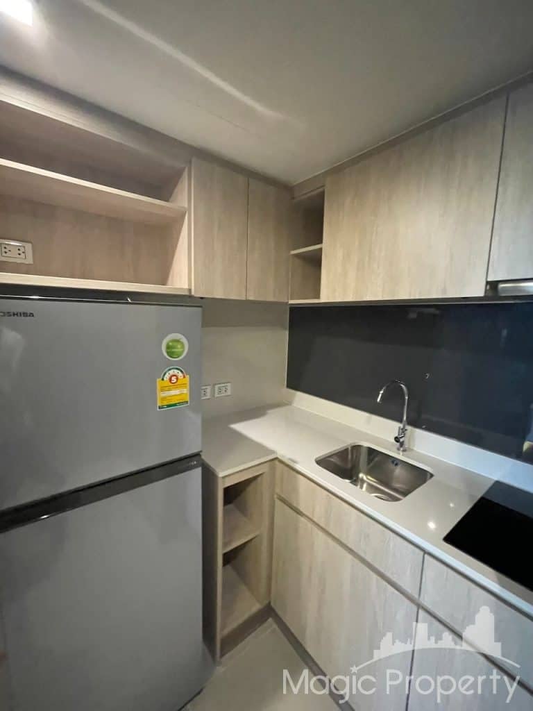 Brand New 2 Bedroom Condominium For Sale in URBITIA Thong Lo. Located Sukhumvit 36, Phra Khanong, Khlong Toei, Bangkok. Near BTS Thong Lo.