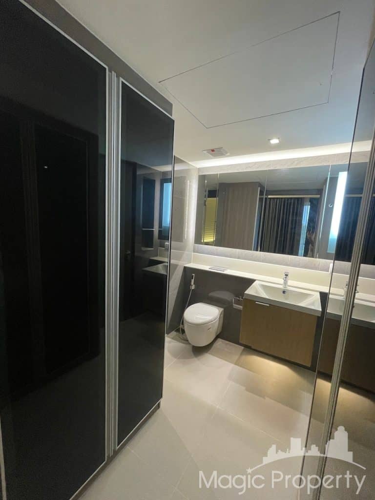 1 Bedroom Condominium For Sale in URBITIA Thong Lo Condominium. Located at Sukhumvit 36, Phra Khanong, Khlong Toei, Bangkok 10110, Thailand