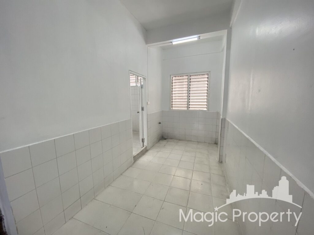 Property Image – Shophouse For Sale in Sukhumvit 71(Pridi 32)