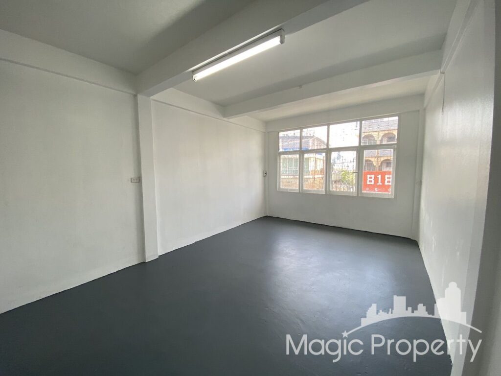 Property Image – Shophouse For Sale in Sukhumvit 71(Pridi 32)