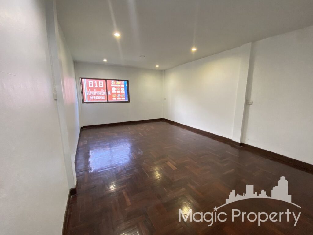 Property Image – Shophouse For Sale in Sukhumvit 71(Pridi 32)