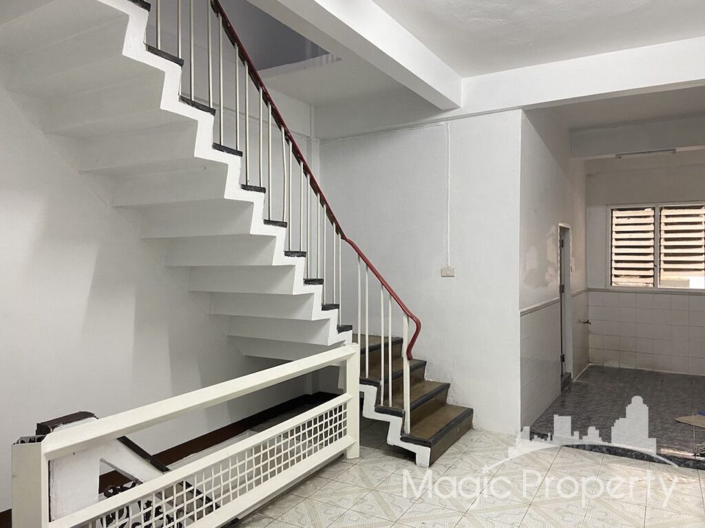 Property Image – Shophouse For Sale in Sukhumvit 71(Pridi 32)